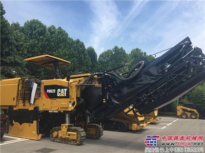 徐州工程機(jī)械商會(huì)第七屆伏羊文化節(jié)暨卡特路面設(shè)備技術(shù)交流會(huì)落幕